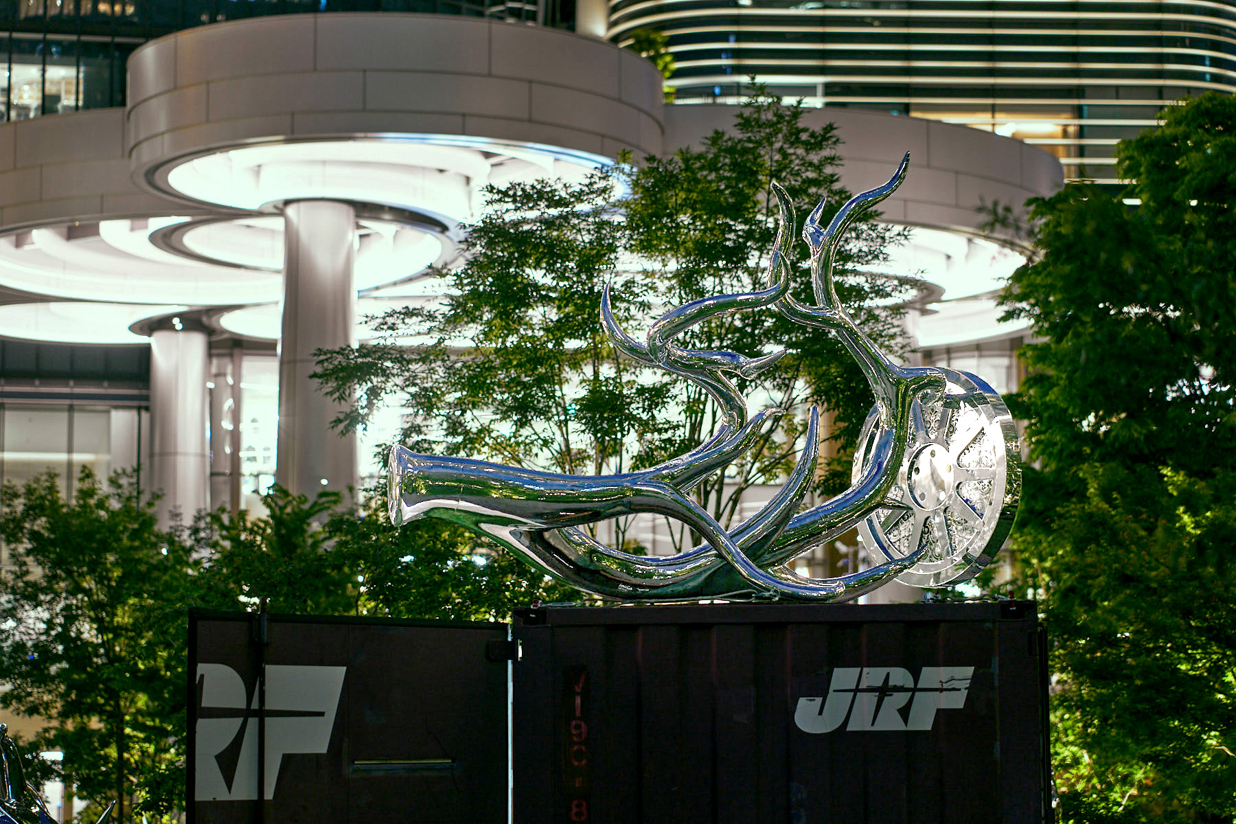 Azabudai Hills Garden Plaza