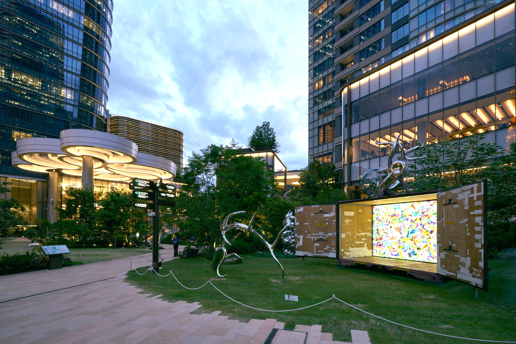 Azabudai Hills Garden Plaza